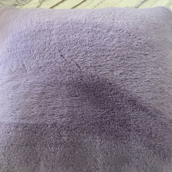 Disney Light Purple Minnie Pillow - Picture 6 of 8